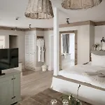 Ξενοδοχείο The Cozy & Lofts Timmendorfer