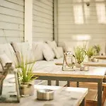 Ξενοδοχείο The Cozy & Lofts Timmendorfer 4*
