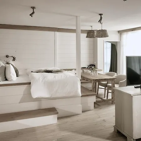 The Cozy & Lofts Timmendorfer فندق 4*